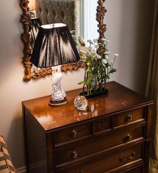 민박 Catherine Ward House Inn