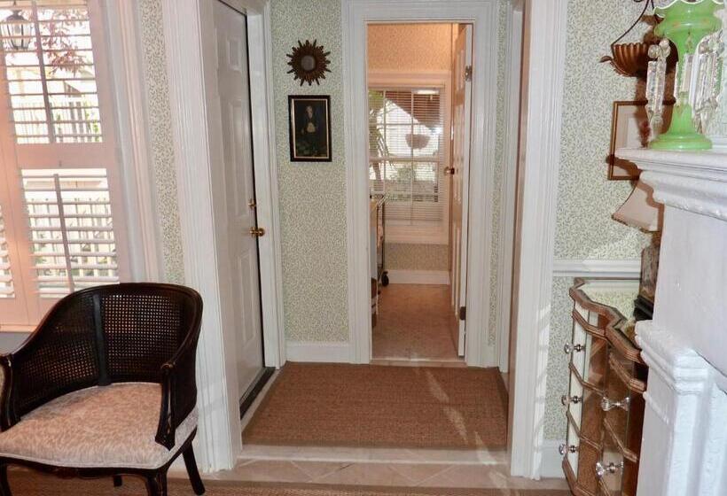 민박 Catherine Ward House Inn