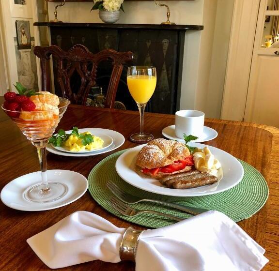 ベッドアンドブレックファースト Catherine Ward House Inn