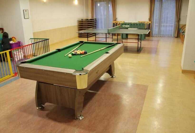 تختخواب و صبحانه Farys   świetna Lokalizacja, Sauna, Jacuzzi, Piękne Widoki Z Okien