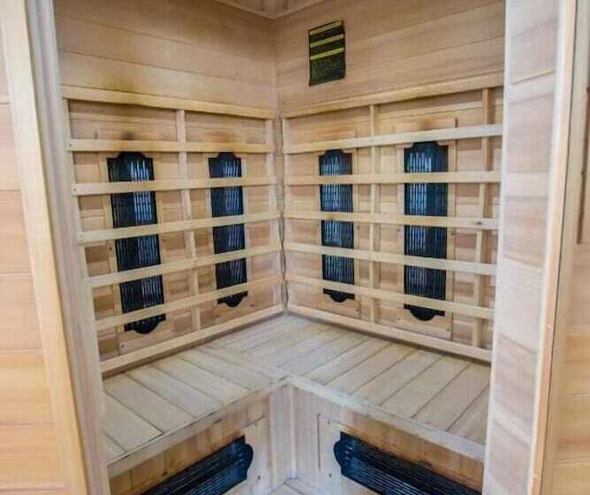 تختخواب و صبحانه Farys   świetna Lokalizacja, Sauna, Jacuzzi, Piękne Widoki Z Okien