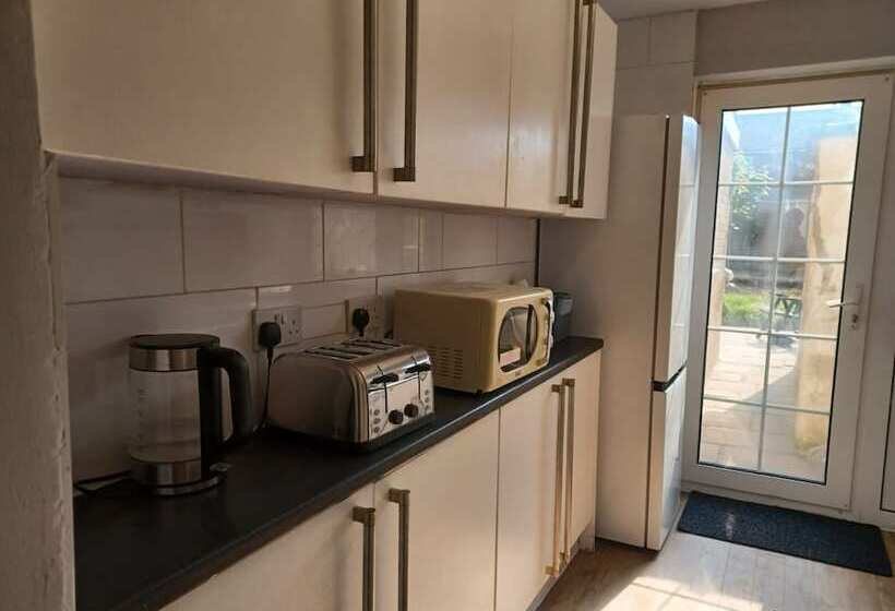 Bed and Breakfast Melo House Grove 46 Grove Road