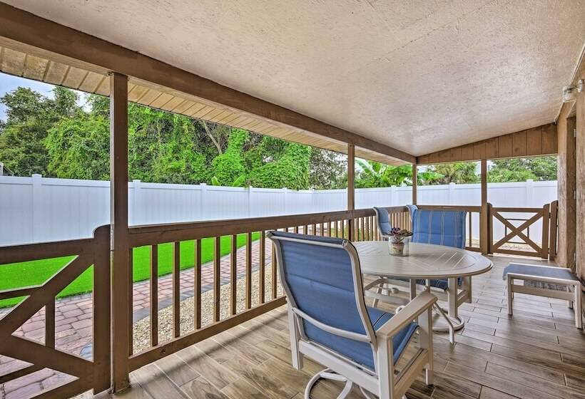 Spacious Bradenton Duplex, 10 Mi To Coquina Beach!