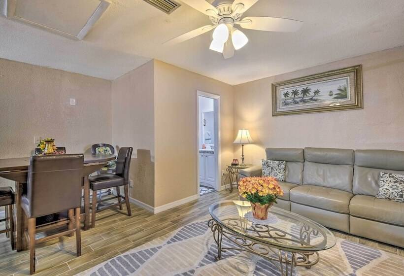 Spacious Bradenton Duplex, 10 Mi To Coquina Beach!