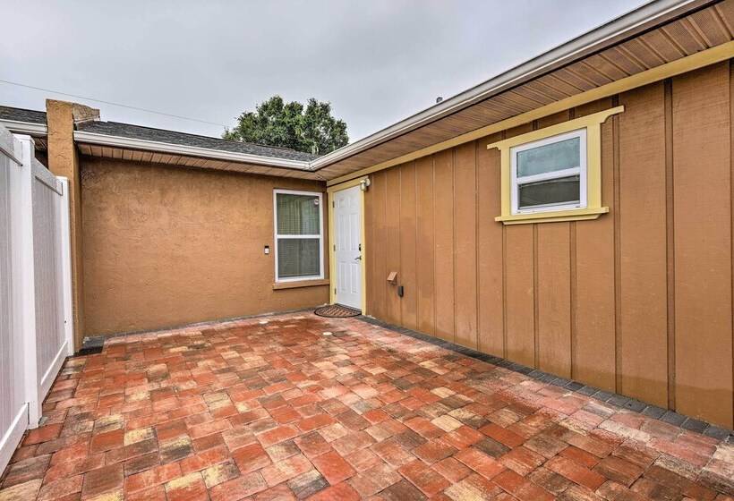 Spacious Bradenton Duplex, 10 Mi To Coquina Beach!
