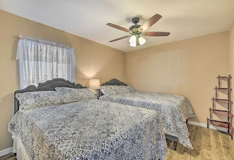 Spacious Bradenton Duplex, 10 Mi To Coquina Beach!