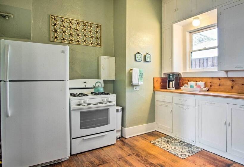 Bright Bisbee Cottage W/ Air Conditioning!