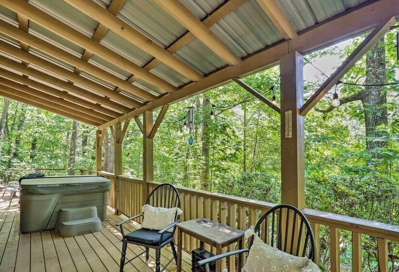 Bumblebee Cottage Murphy Retreat W/ Hot Tub