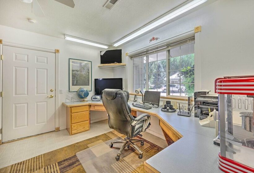 Caldwell Country Home On Quiet Acreage