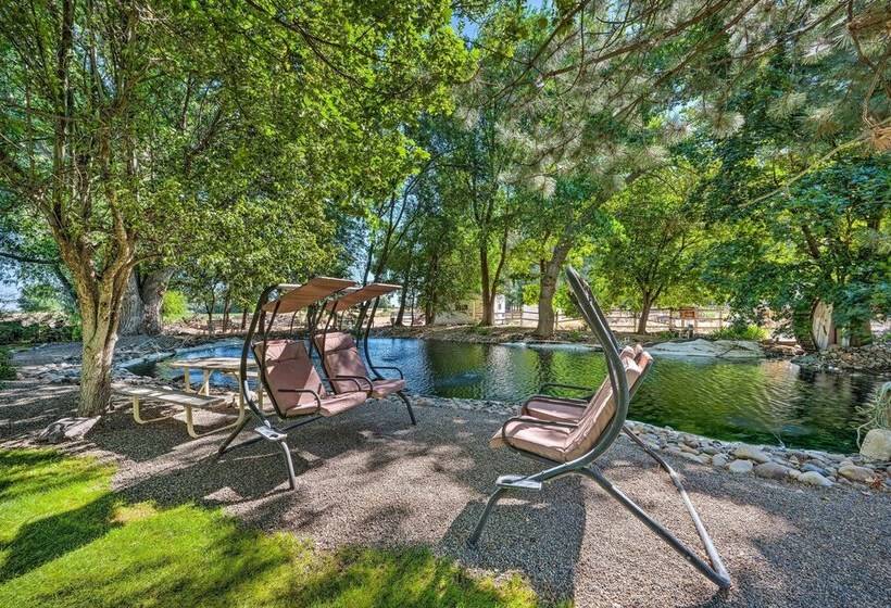 Caldwell Country Home On Quiet Acreage