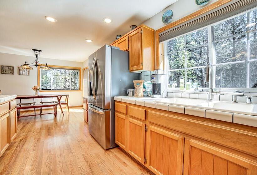 Calpine Mountain Retreat W/ High Speed Internet