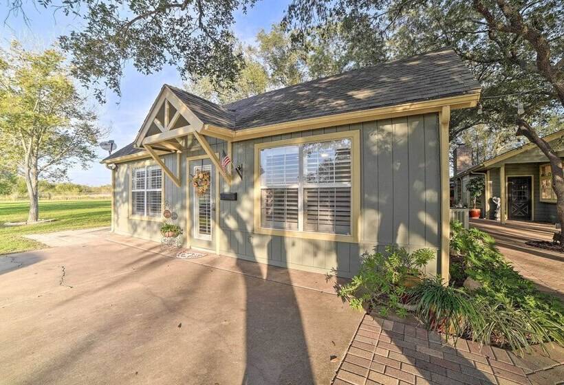 Casa De Samuel   Patio, Fountain & Outdoor Kitchen