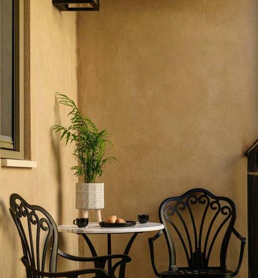 Casa Di Gaga Luxury Suites