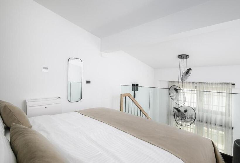 Casa Di Gaga Luxury Suites