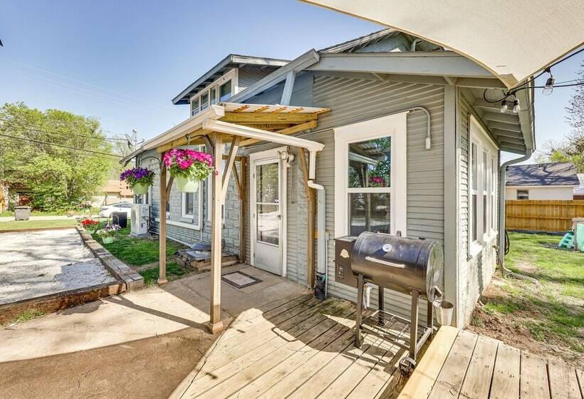 Cave Springs Home ~ 16 Mi To Razorback Stadium!