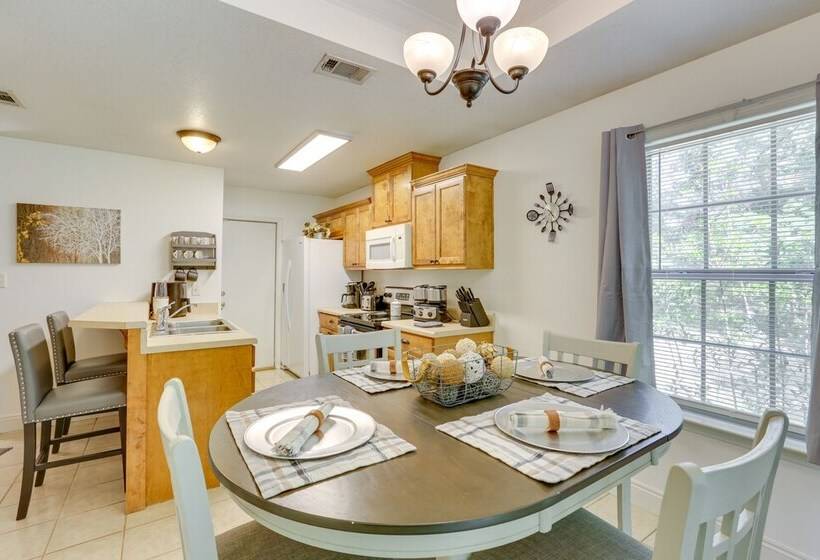 Charming Abbeville Home W/ Private Boat Dock!