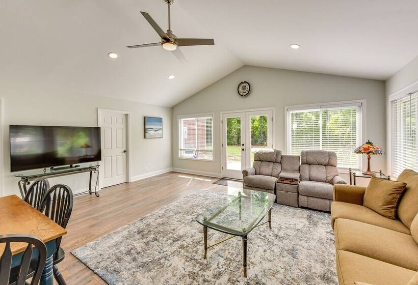 Charming Bluffton Vacation Home W/ Yard!