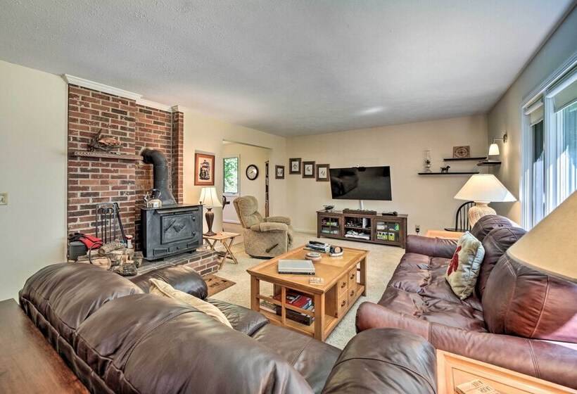 Brevard Retreat ~ 3 Mi To Downtown!