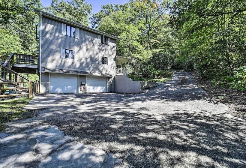 Brevard Retreat ~ 3 Mi To Downtown!