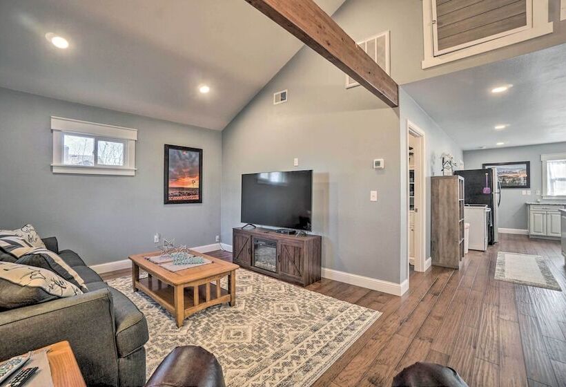 Charming Cheyenne Home ~ 1 Mi To Downtown!