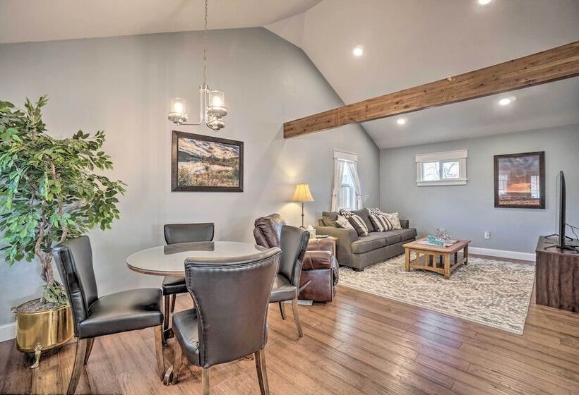 Charming Cheyenne Home ~ 1 Mi To Downtown!