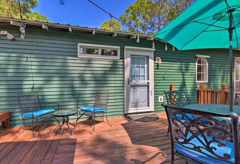 Charming Dauphin Island Home ~ 1 Mi To Beach!