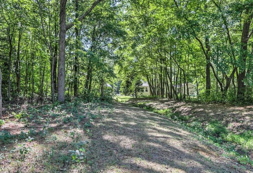 Charming Getaway, 9 Mi To Ocean City Beach!