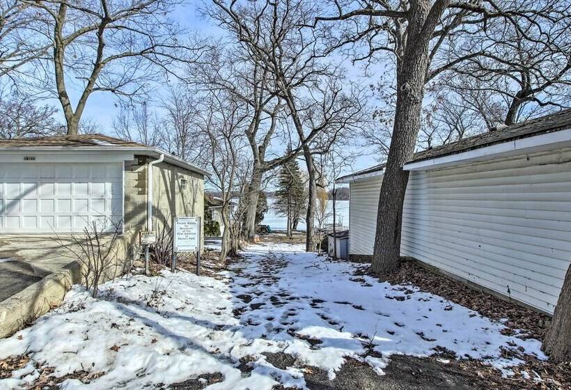 Charming Lake Ripley Cottage W/ Water View!