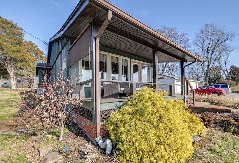Charming Ohio River Home With Water Views & Porch!