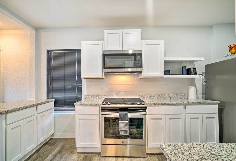 Charming & Quaint El Paso House W/ Backyard!