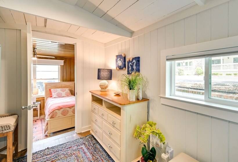 Chic Historic Myrtle Beach Cottage: Steps To Beach