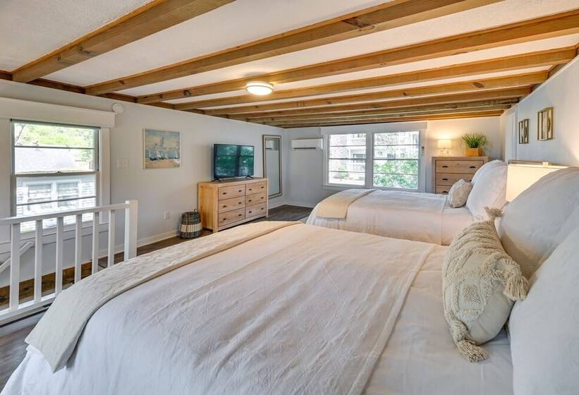 Chic Historic Myrtle Beach Cottage: Steps To Beach