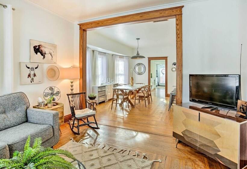 Chic Rapid City Escape Near Mount Rushmore!