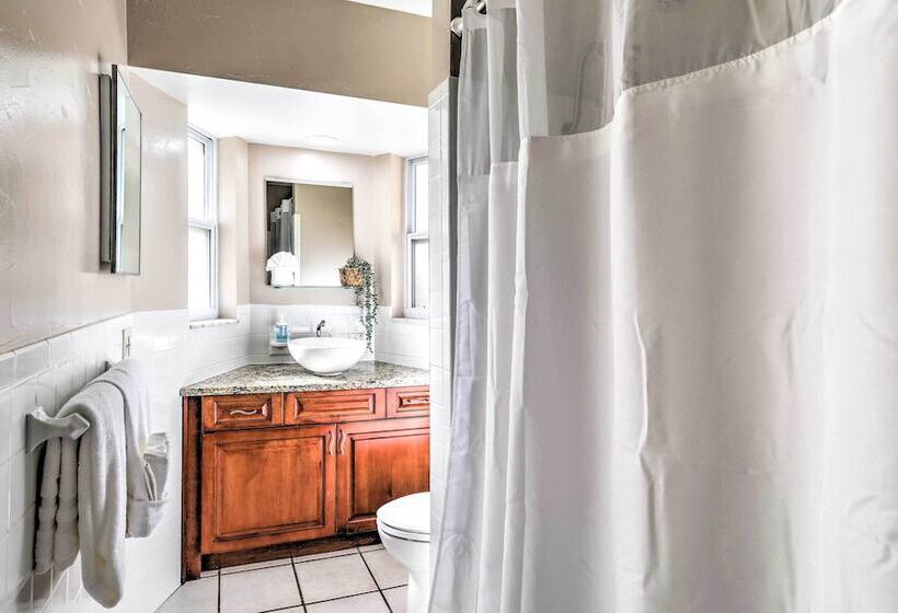 Coastal Seminole Home < 2 Mi To Ocean Access!