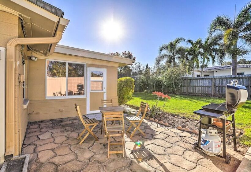 Coastal Seminole Home < 2 Mi To Ocean Access!