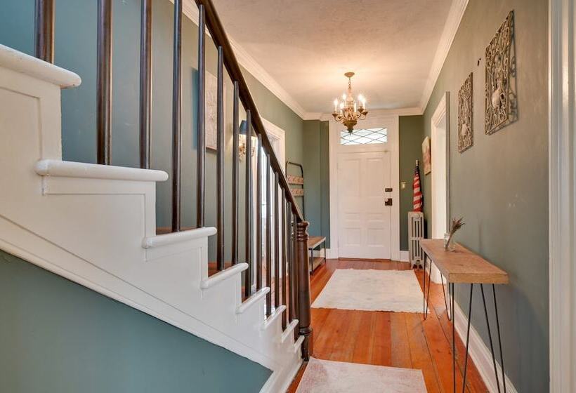 Cool Hollow House Historic Waterfront Retreat!