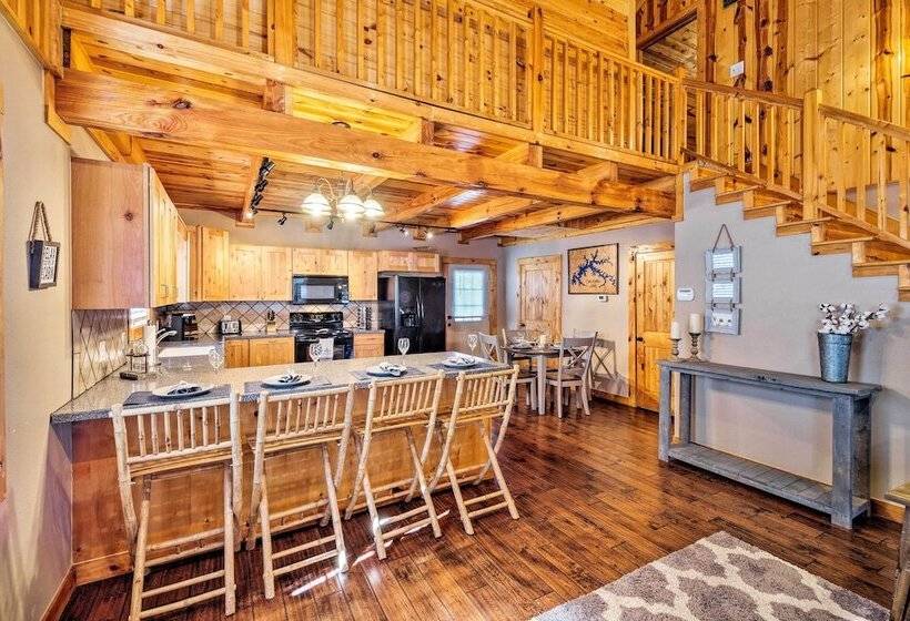 Modern Cabin W/ Grill Near Golf & Bass Fishing!