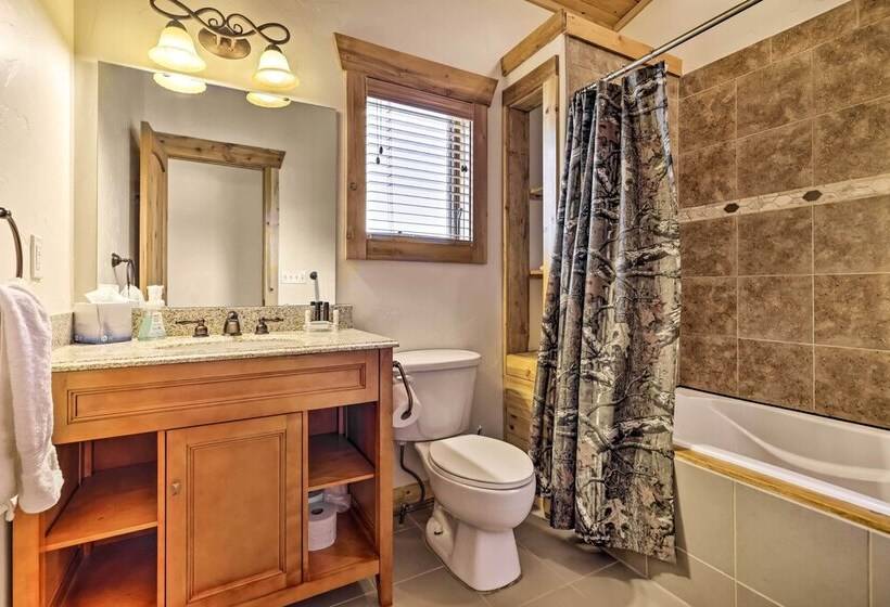 1 Mi To Lake Granby: Home W/ Mtn Views & Gas Grill