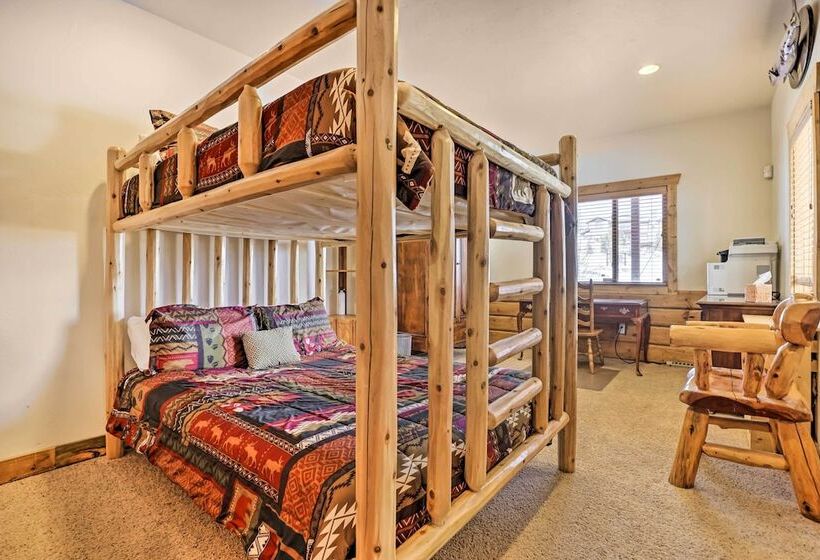 1 Mi To Lake Granby: Home W/ Mtn Views & Gas Grill