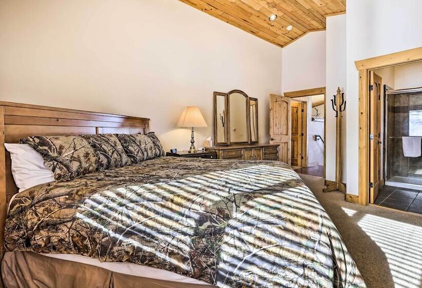 1 Mi To Lake Granby: Home W/ Mtn Views & Gas Grill