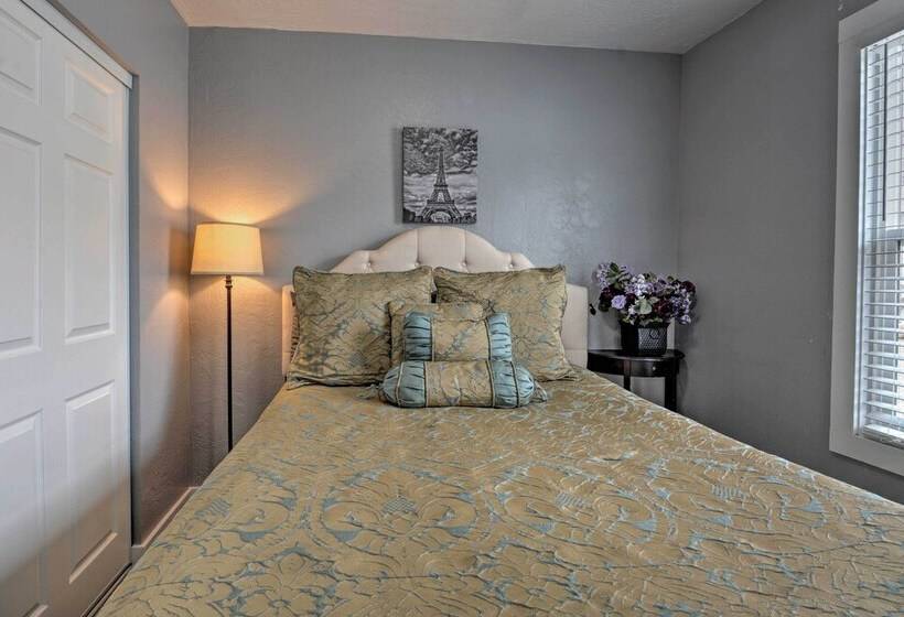 Cozy Great Falls Retreat