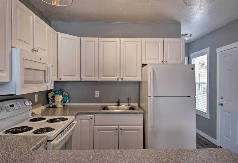 Cozy Great Falls Retreat