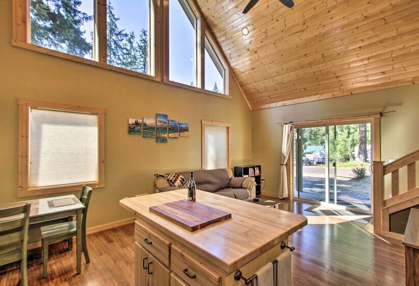 Cozy Hikers Getaway, 5 Mi To Mt Rainier Natl Park