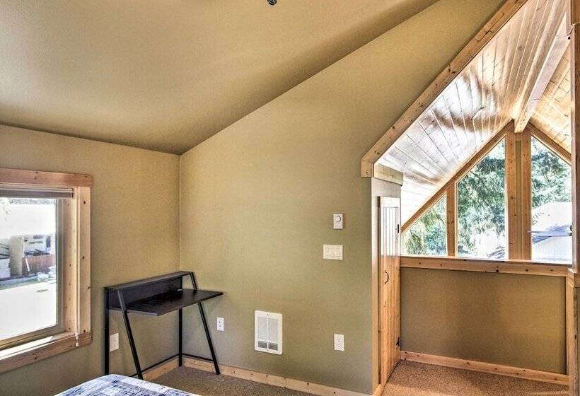 Cozy Hikers Getaway, 5 Mi To Mt Rainier Natl Park