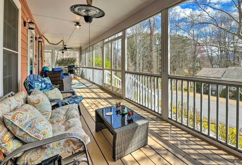 Cozy Home W/ Fire Pit, Near Great Smoky Mountains!