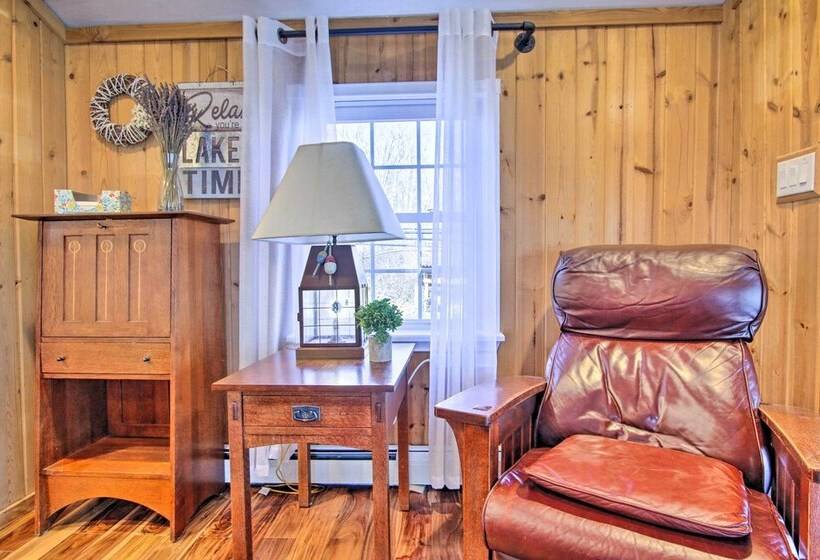 Cozy Lakefront Cottage W/ Fire Pit, Grill & Views!