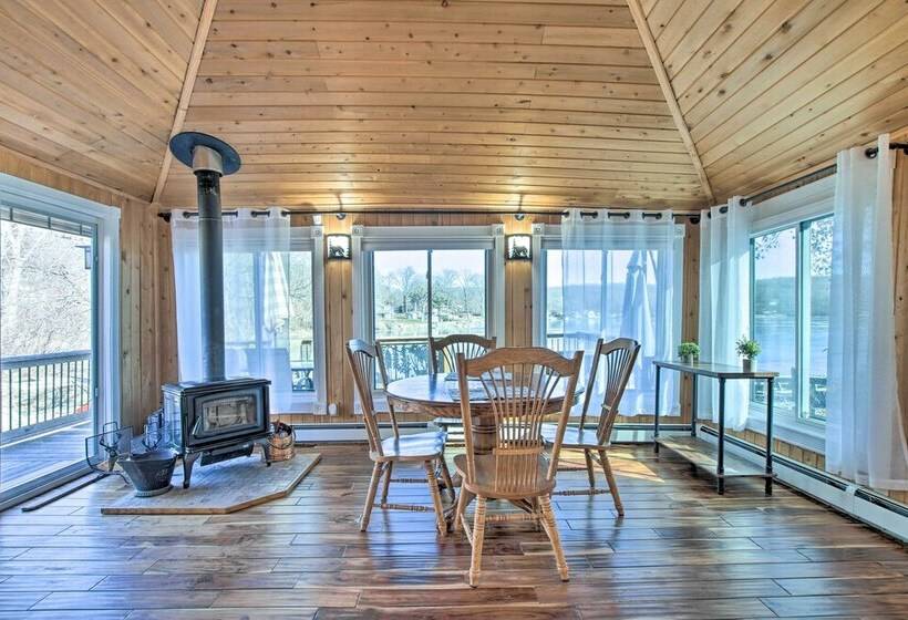 Cozy Lakefront Cottage W/ Fire Pit, Grill & Views!