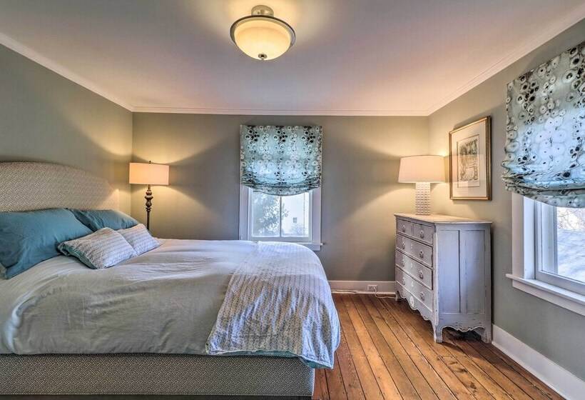 Cozy Litchfield House W/ Fenced In Yard & Fire Pit