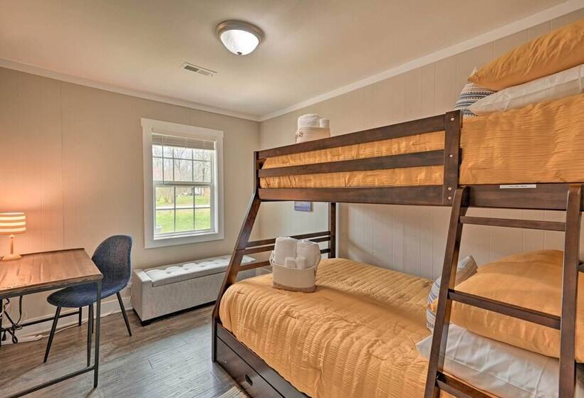 Cozy Murfreesboro Home W/ Furnished Patio!