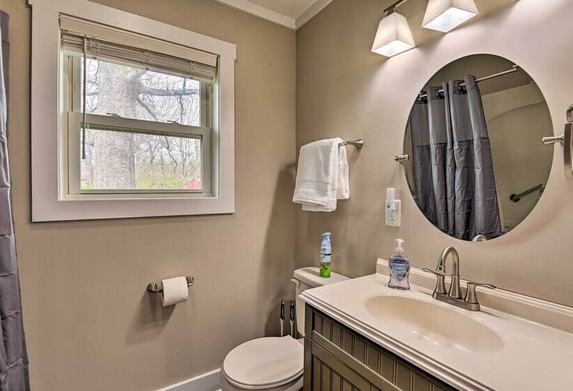 Cozy Murfreesboro Home W/ Furnished Patio!